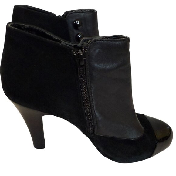 GB by Gianni Bini Black Button-Front Cap Toe Ankle Booties – Size 8M Steampunk - Picture 2 of 8